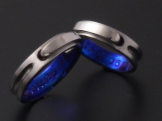 青いチタン結婚指輪