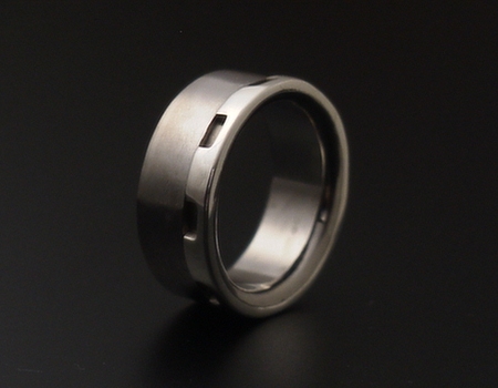 チタン異種金属組み合わせの結婚指輪