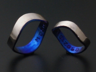 結婚指輪ウェーブリング