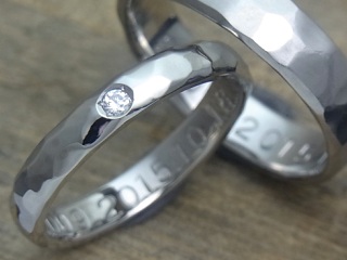 ダイヤ入りチタニウム結婚指輪