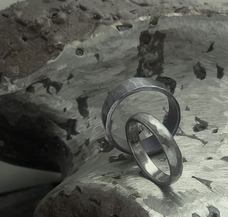 コンフリクトフリータンタルで作った結婚指輪