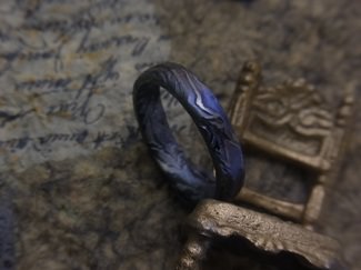 木目金調彫りによるチタンのダマスカス模様の結婚指輪